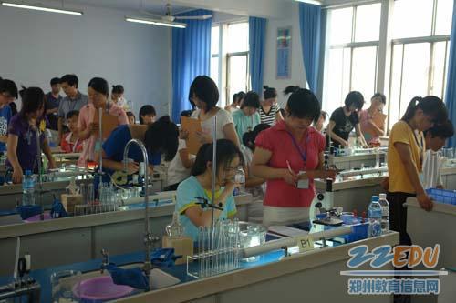 安徽萧县中考理化实验操作和体育加试分数查询