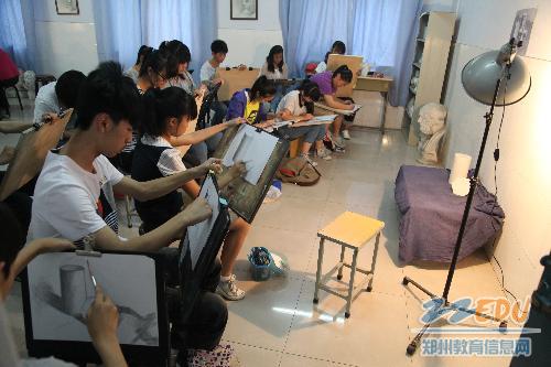 小学美术教师招聘考试特长展示展示什么好?-教