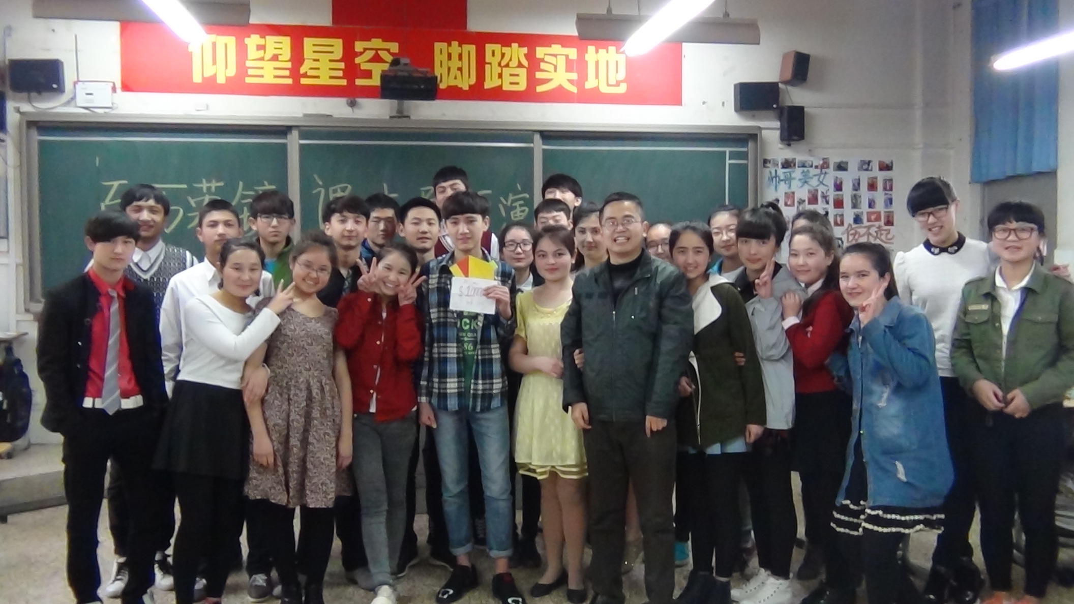 请问在郑州学习商务英语哪个专科学校比较好啊