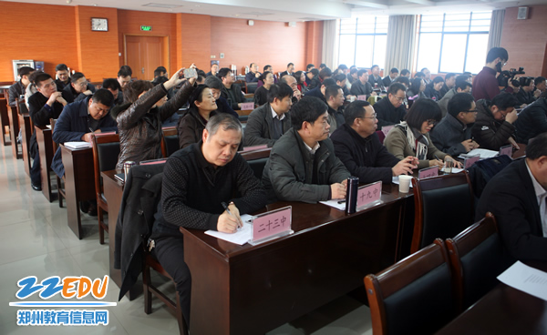 市教育局召开2016年度党组织书记抓党建工作集中述职评议会
