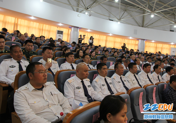 我市启动“六员”进校园 合力保平安专项行动