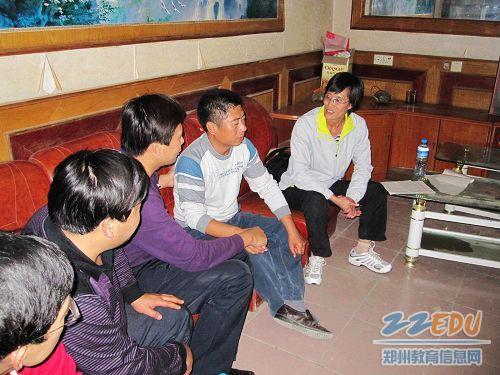 [荥阳] 与冠军妈妈同看全运会5000米比赛直播