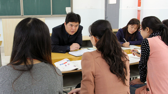 [高新] 区教研室深入基层听评课