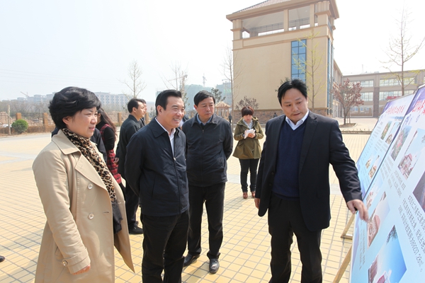 市人大主任白红战调研上街区丹江路小学