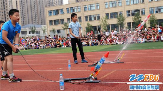高新区教体局公开2017年中航模小学普及举办青龙路小学图片