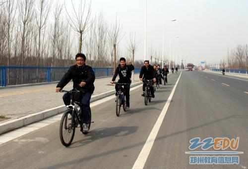 [2中] 做到六个3身心都健康 _ 校园网 _ 郑州教