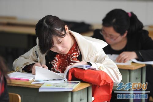 郑州市第八届中职教师基本功大赛举行