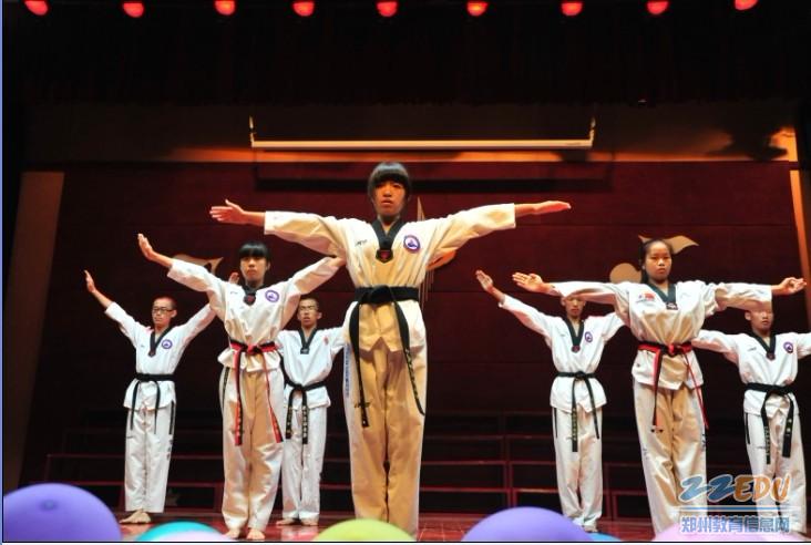 精彩的跆拳道表演