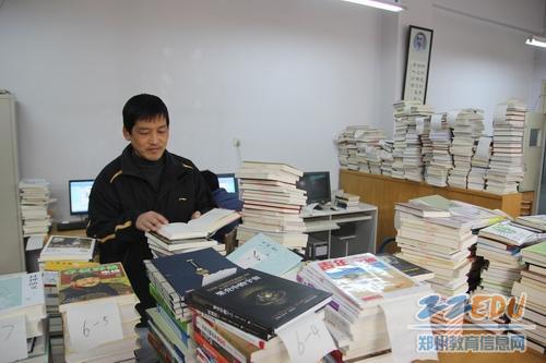 [5中] 图书进班级 子母管理系统发挥图书作用