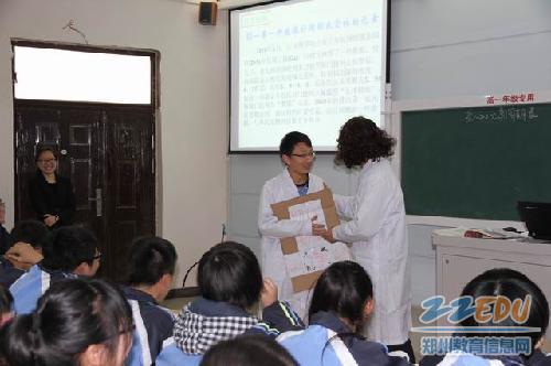 郑州19中开展青年教师岗位大练兵 促学校道德