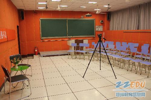 大台指导小台精进 专业风采何陋之有