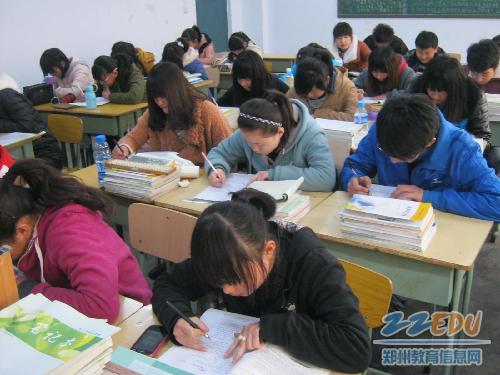 郑州市财贸学校以安全教育日活动为契机 安全