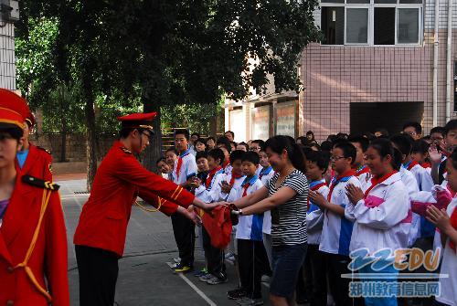 郑州五十七中庆祝第六届班主任节