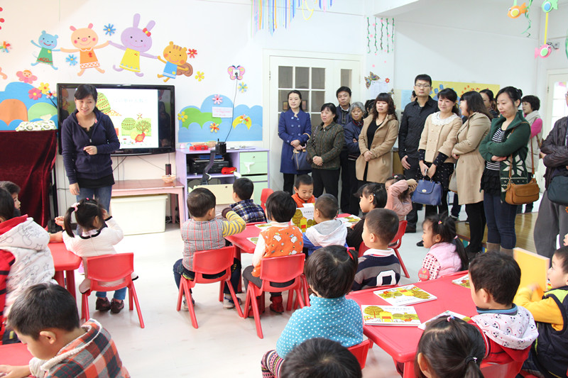 郑州市实验幼儿园家长开放日,有效开展家园互动