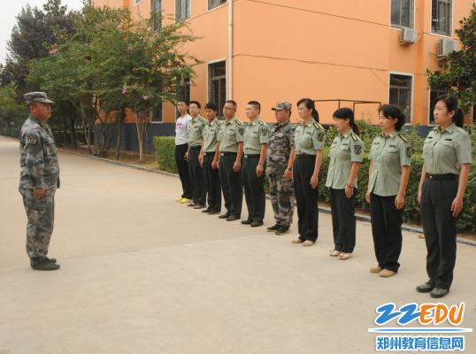 郑州市国防科技学校举行新任班主任研讨培训会