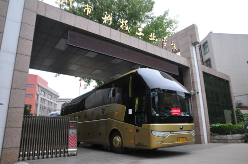 ta的所有日志 查看日志 校长穆书涛询问军训学员饮食