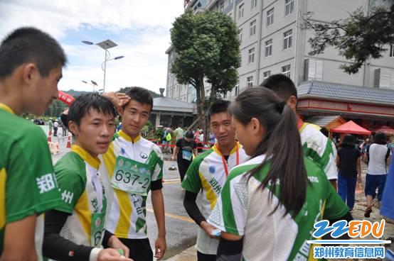 郑州47中在全国学生定向越野锦标赛获取佳绩