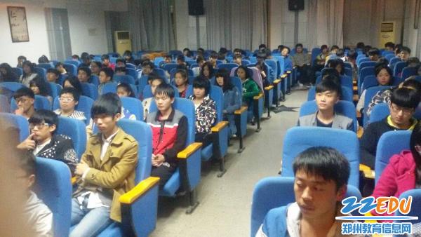 郑州金融学校精品巡回课开讲啦