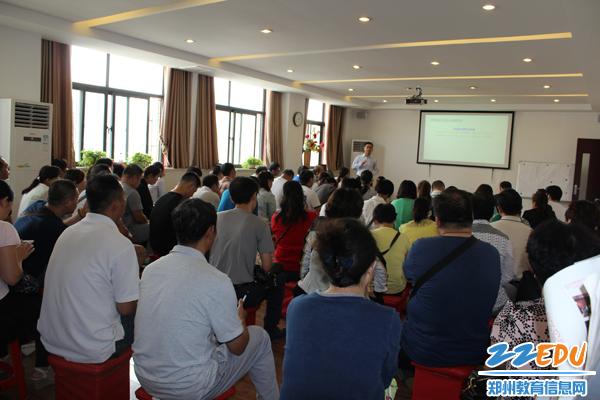 孩子厌学,家长怎么办?--郑州四中家教沙龙人气