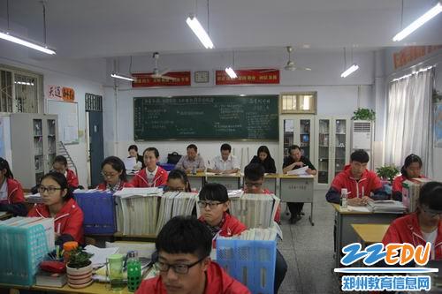 福建泉州市教育科学研究所专家考察团到访郑州