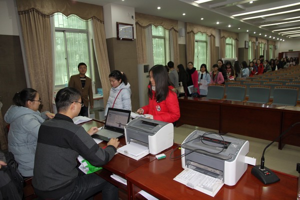 2015年郑州市中小学教师资格考试面试现场确认工作结束