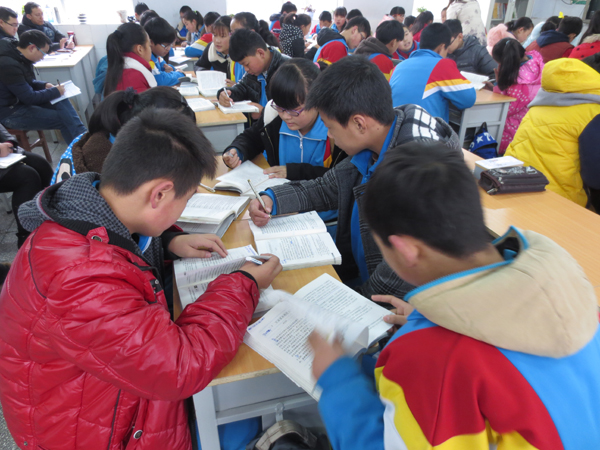 打造优质高效课堂,近日,郑州四中初中部一行29位老师在刘金涛副校长