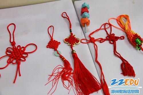 郑州31中举办民俗知识作品展 宣传中国传统文化