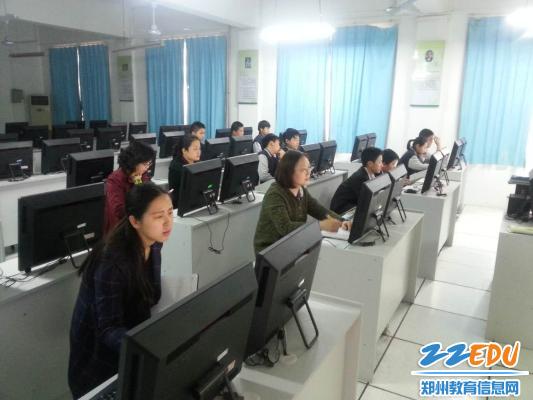 [34中] 举行智慧教育优教通云平台示范交流会