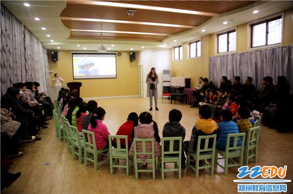 市教工幼儿园举行趣味外教英语展示活动