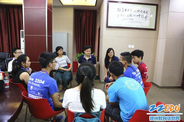 郑州二中与美国加州汇点高中双方师生面对面