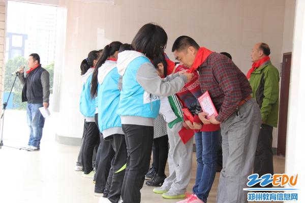 [63中] 少先队大队建立 我为价值观代言