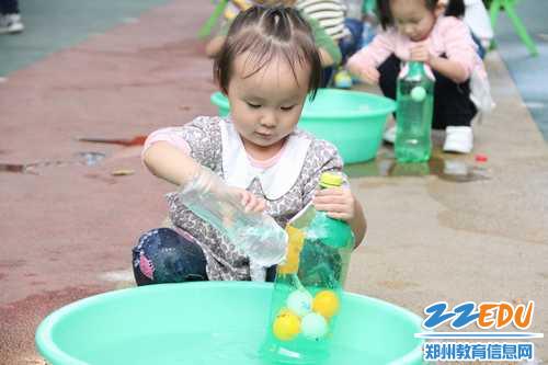 [金水] 新建幼儿园开展亲子科技游园活动