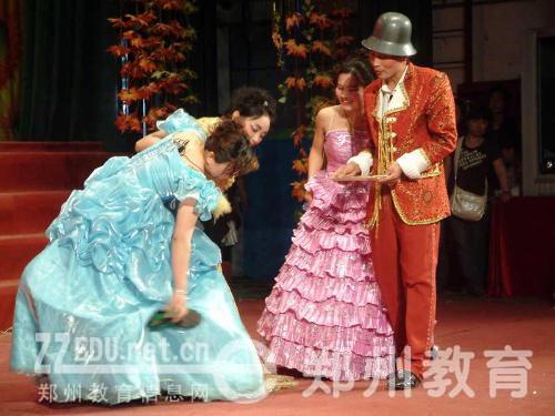 郑州六十二中成功举办第六届英语艺术节