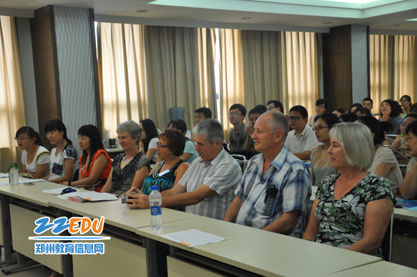 郑州市2013年第九届暑期英语教师培训班开班