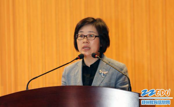 中小学生安全教育日现场疏散演习 学生情景剧演绎“消防”