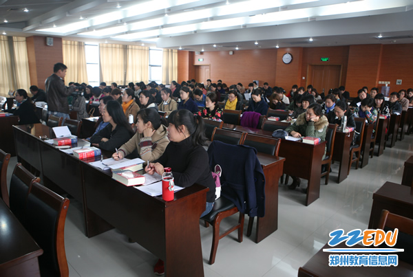 郑州市计算机辅助普通话水平测试培训会议召开