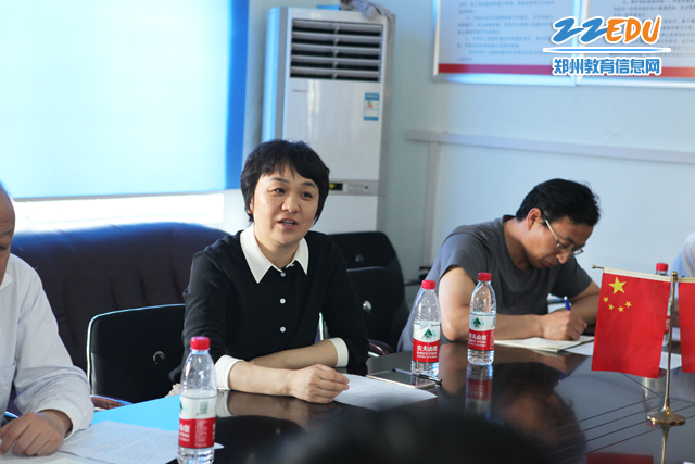 郑州市教育局局长李陶然一行赴新郑调研驻村工