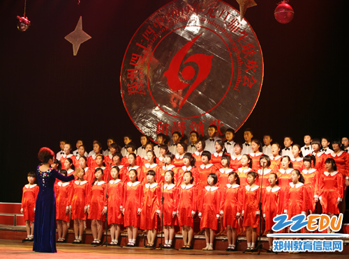 槟榔树下合唱曲谱_女生的槟榔图片(2)