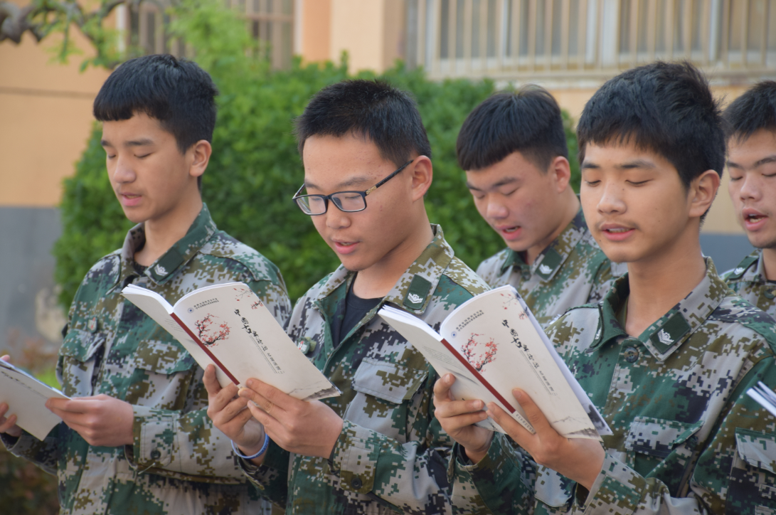 中职上本科已不再是梦想,郑州市国防科技学校两名学生