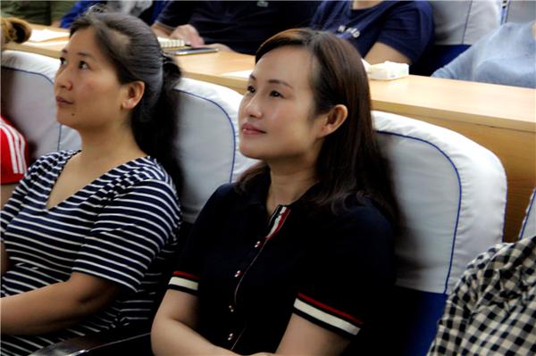 手未来--郑州市教工幼儿园召开2018年小班新生