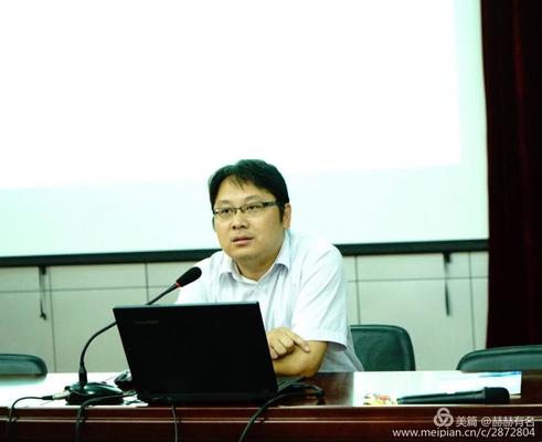 主讲人之一郑州二中姜波副校长