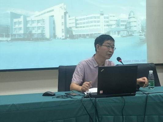 [郑州中学] 高中部召开青年教师会