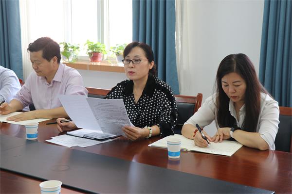 郑州47中纪委书记兼督导室主任肖国红发言