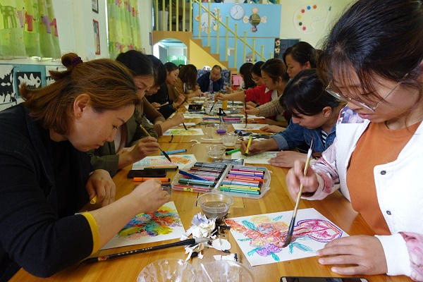 管城区砖牌坊街幼儿园开展美术专业能力培训会