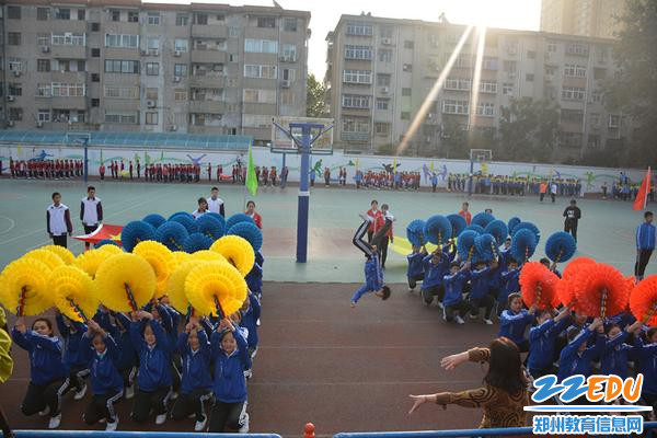 入场式之“武动花海”