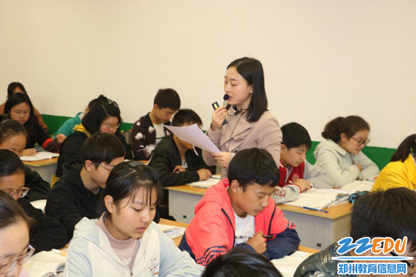 郑州四中骨干教师赴卢氏县育才中学开展交流活