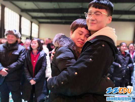 深情的拥抱
