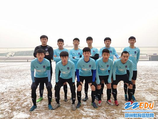 牛!郑州二中接连夺下篮球、足球新年第一冠