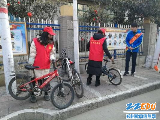 整治各类路面问题 整治各类路面问题
