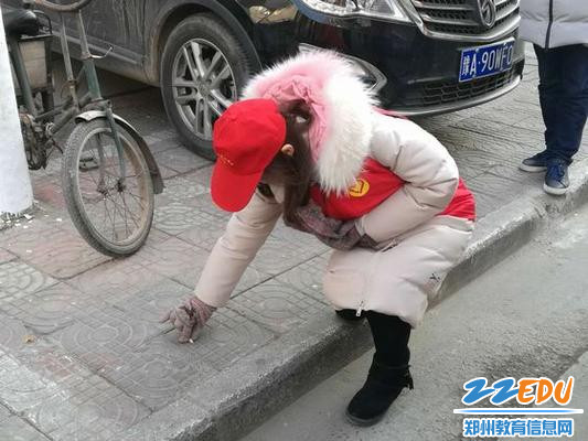 捡垃圾、捡烟头 捡垃圾、捡烟头